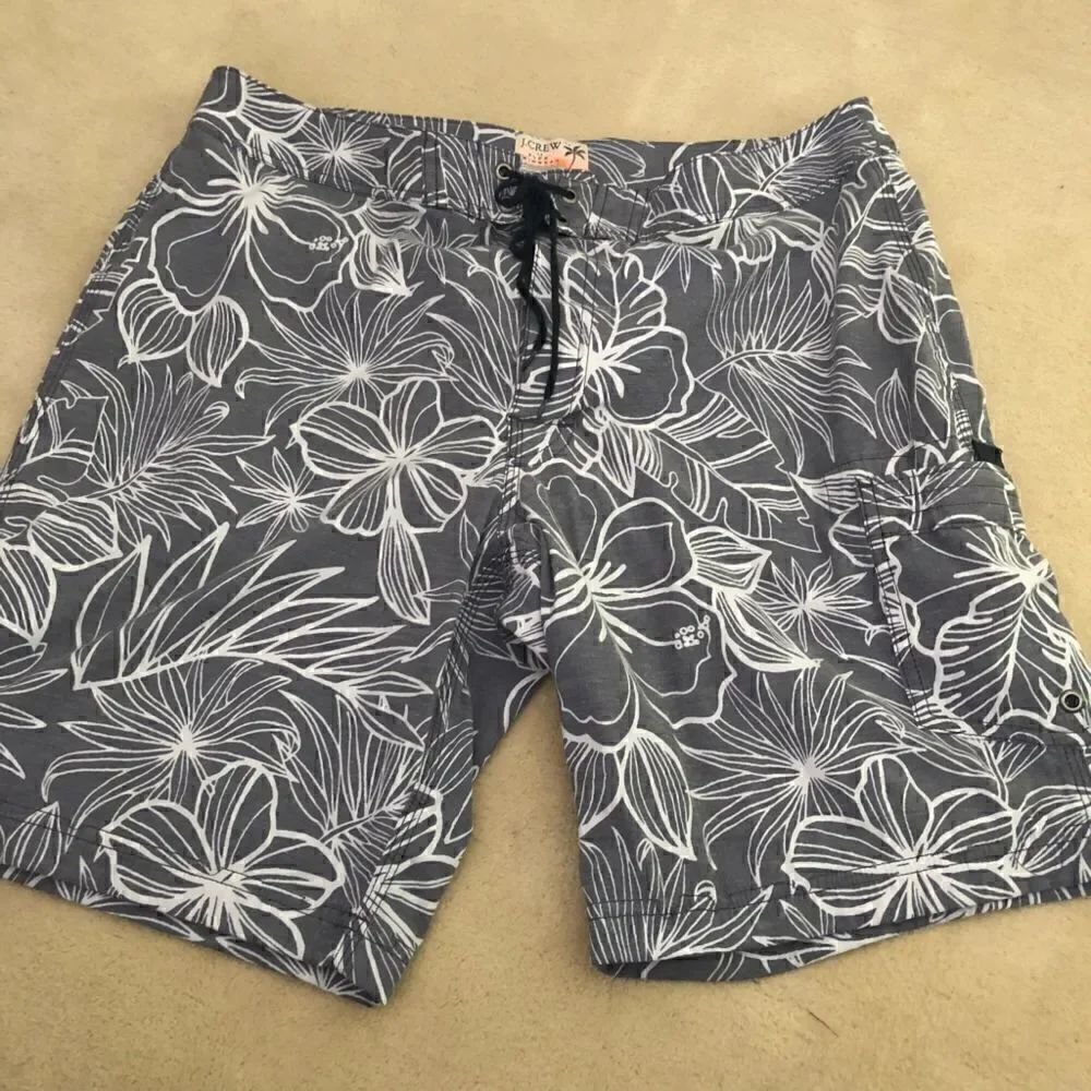 2 Pair J Crew Men’s Swim Board Shorts 9” Size 34